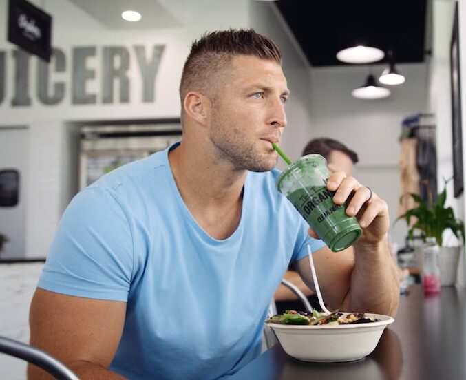 Stars' Favorite Foods and Drinks - Tim Tebow enjoys Clean Juice